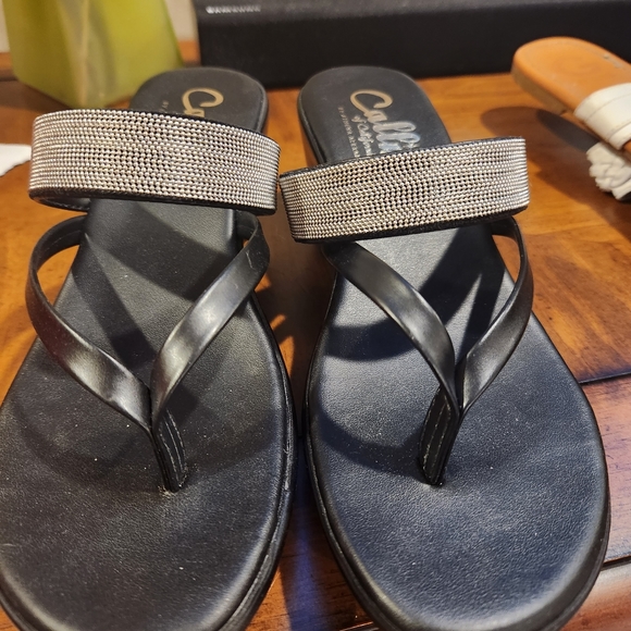 Sandals - Picture 6 of 6